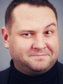 Евгений Бурцев