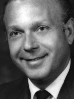 Станислав Лапиньский