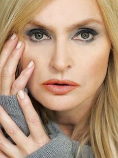 Моника Олейник