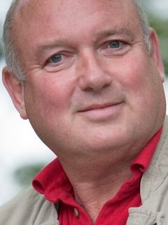 Луи де Берньер