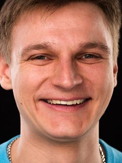 Денис Елисеев