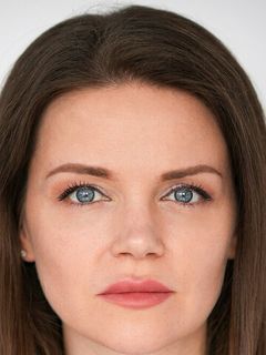 Анна Славина