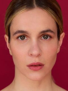 Кристина Элби