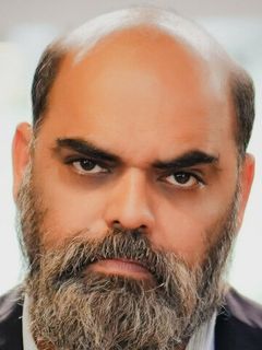 Йоги Кхатри