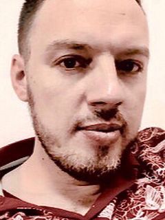 Антон Белов