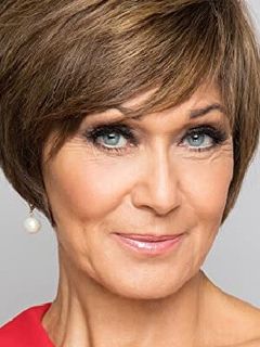 Эрика Папаи