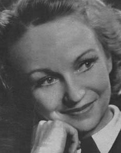 Леа Йоутсено