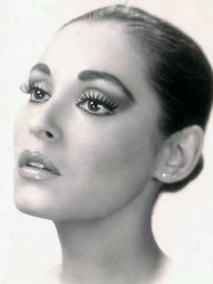 Неджла Назир