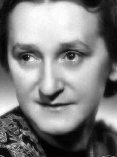 Лола Скрбкова