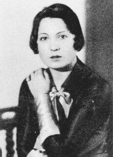 Карола Нехер