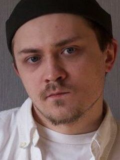 Назар Сафонов