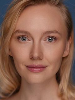 Алина Ефремова