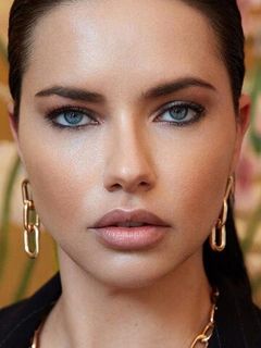 Адриана Лима