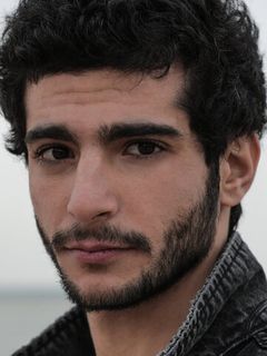 Роджер Азар