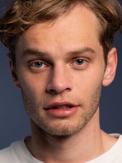 Эйдан Скотт