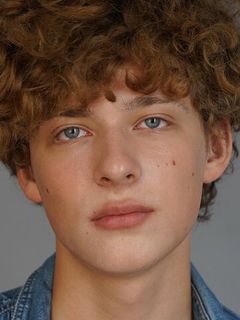 Павел Устинов