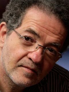 Андраш Арато