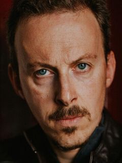 Николя Бушу