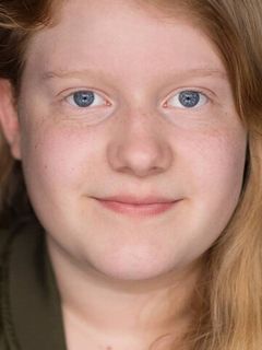 Мэгги Айрлэнд-Джонс