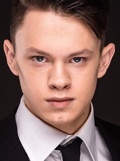 Артур Новиков