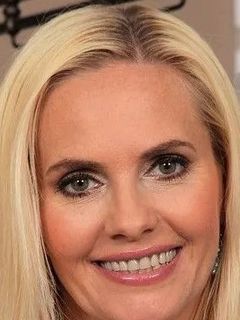 Лилли Петерсон