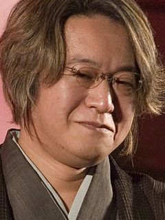 Нацухико Кёгоку