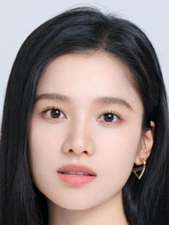 Чжан Цзинъи