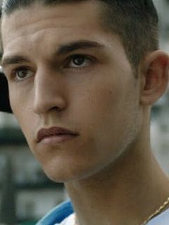 Адам Жендуби