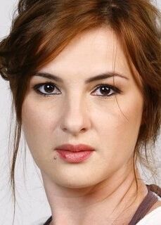 Иоана Флора