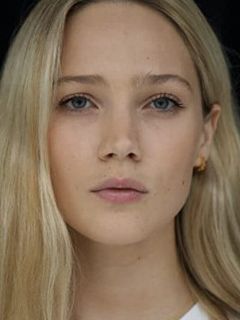 Лорен Версник