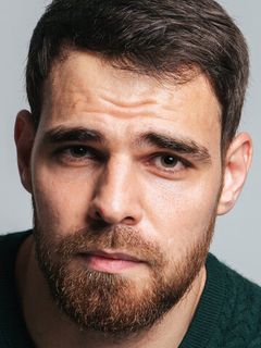 Илез Бадургов