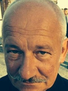 Константин Мельников