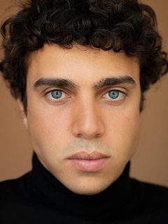 Бернарду Лобу Фария