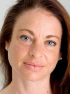 Дирдри Волхутер