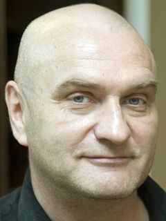 Александр Балуев