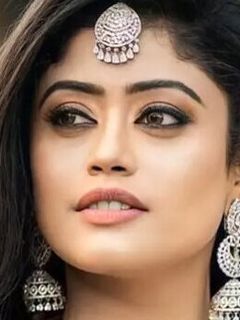 Парампара Тхакур