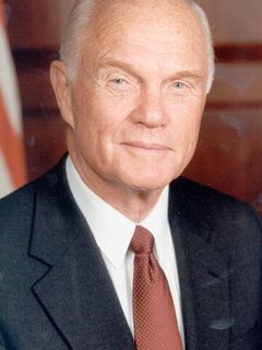 Джон Гленн