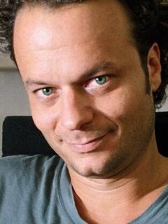Оливер Рихс