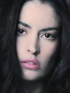 Карли Тернбулл