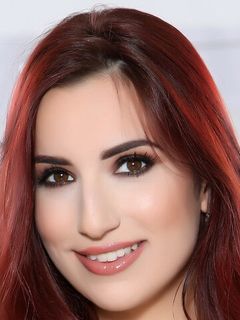 Эйприл Сноу