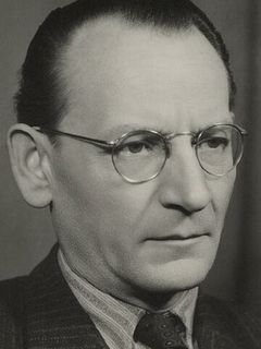 Богуш Градил