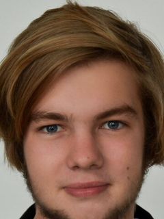 Максим Арнаутов