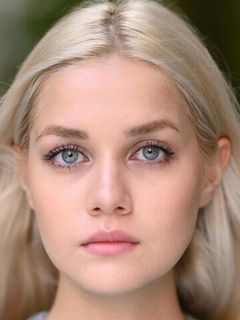 Алина Воскресенская