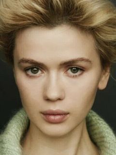 Анна Богомолова