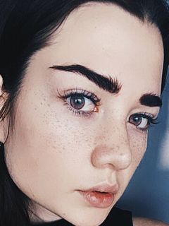 Анна Веселова