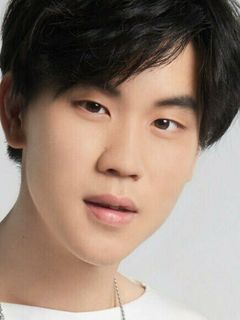 Варут Чавалитруйивонг