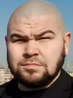 Юрий Петров