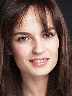 Селин Демиратар