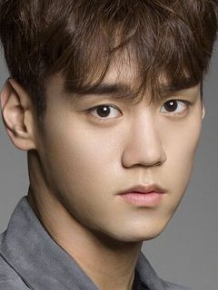 Хон Сын-бом