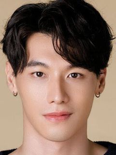 Супхакорн Срипхотхонг